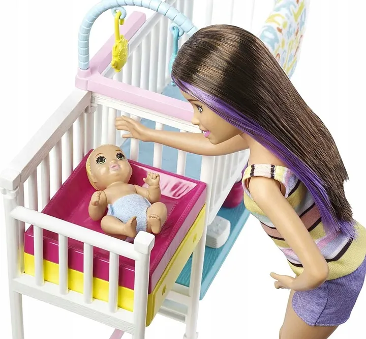 Barbie Skipper opiekunka+ 2 małe laleczki łóżeczko akcesoria