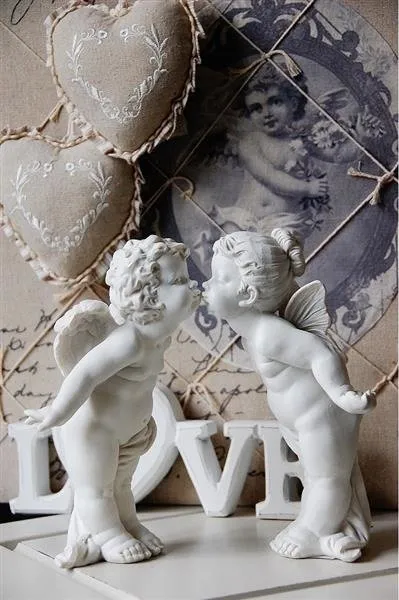 figura-aniolek-26x16cm-stan-nowy
