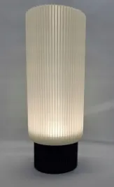 stylowa-lampa-owal-elegancja-ekologia-i-uniwersalnosc