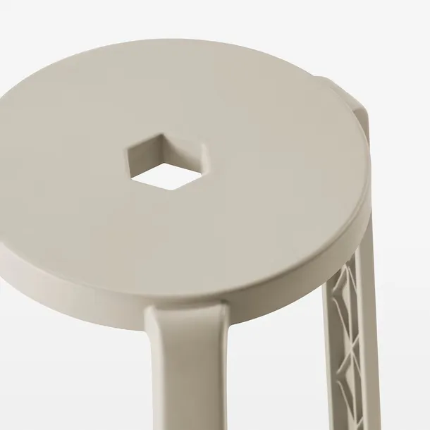 ikea-ibbarbo-stolek-bezowy-kolor-mebla-odcienie-bezu