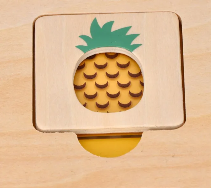 puzzle-wzorki-material-drewno-karton-stan-nowy