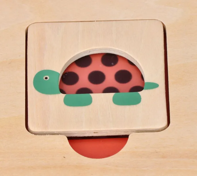 puzzle-wzorki-material-drewno-karton-bohater-brak