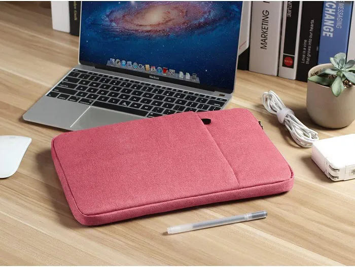 etui-do-macbook-13-133-rozowe-stan-nowy-kod-producenta-13-133-rozowe