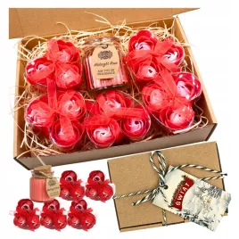 romantyczny-zestaw-do-kapieli-na-prezent-swieczka-sojowa-5x-mydlane-roze