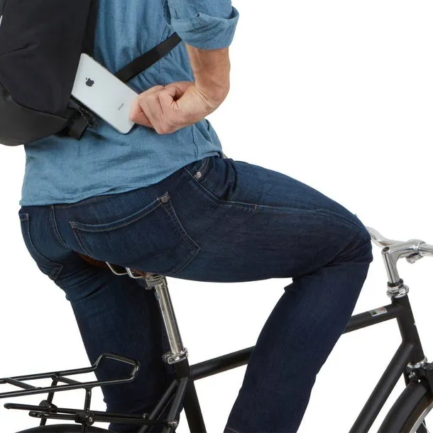 plecak-miejski-thule-paramount-commuter-18-l-black