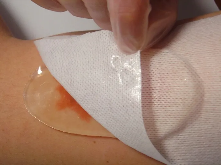 opatrunek-hydrozelowy-rany-oparzenia-12x24cm-1szt