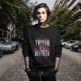 bluza-czarna-meska-nadruk-train-hard-plec-produkt-meski