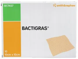 opatrunek-parafinowy-z-chlorhexydyna-smithandnephew-bactigras-10x10cm-10-szt