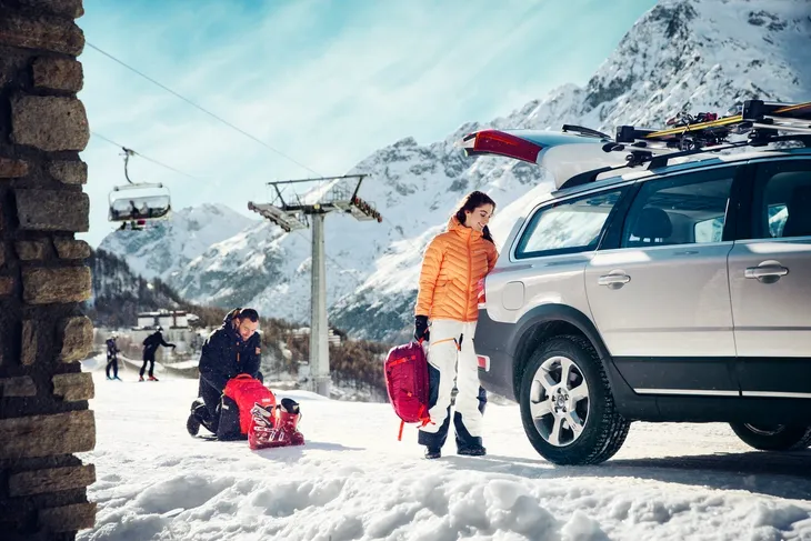 thule-snowpack-s-for-2-pair-of-skis-732200-stan-nowy