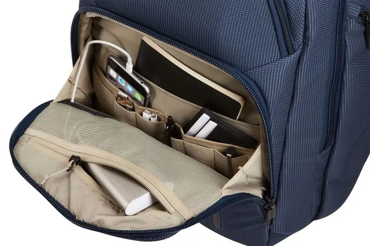 plecak-biznesowy-na-laptopa-thule-crossover-2-backpack-30l-dark-blue-32-stan-nowy