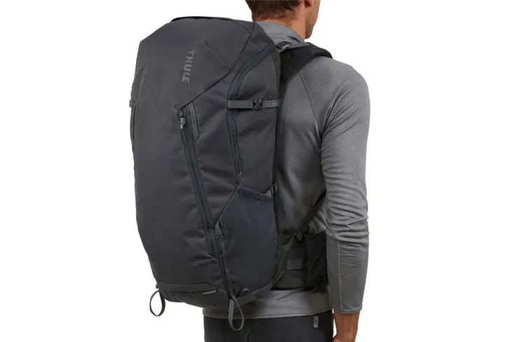 plecak-turystyczny-thule-alltrail-x-35l-obsidian-3204133-stan-nowy