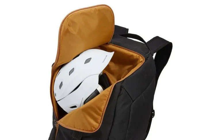 plecak-na-buty-narciarskie-thule-roundtrip-boot-backpack-45l-black-3204-stan-nowy