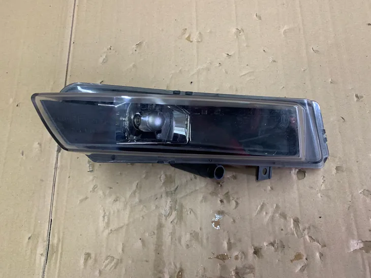 halogen-bmw-1-e81-07-p-tyc-19-11015-01-9-numer-katalogowy-czesci-19-11015-01-9