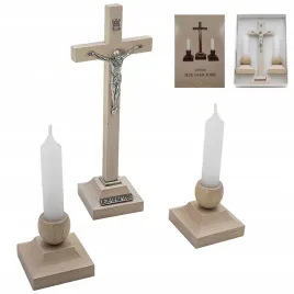 elegancki-zestaw-koledowy-jasne-drewno-krzyz-swiecznikx2-zestaw-adwentowy