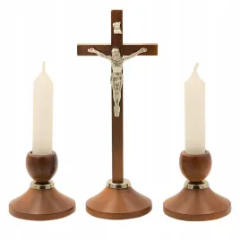 elegancki-zestaw-koledowy-mahon-drewno-krzyz-swiecznikx2-zestaw-adwentowy