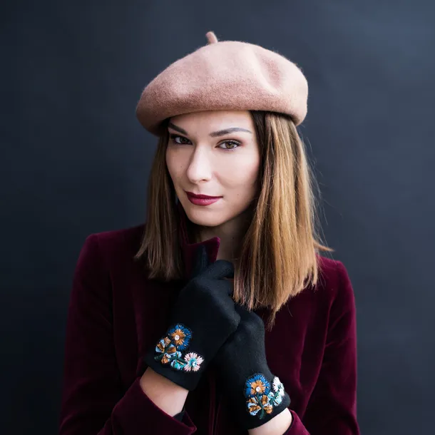 beret-milosc-w-paryzu