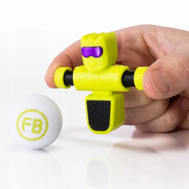 pilkarzyki-foosbots-pojedynczy-pilkarzyk-pom-marka-fat-brain-toys