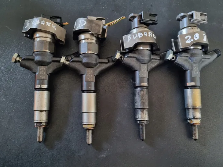 wtryskiwacz-subaru-denso-numer-katalogowy-czesci-dcri107890