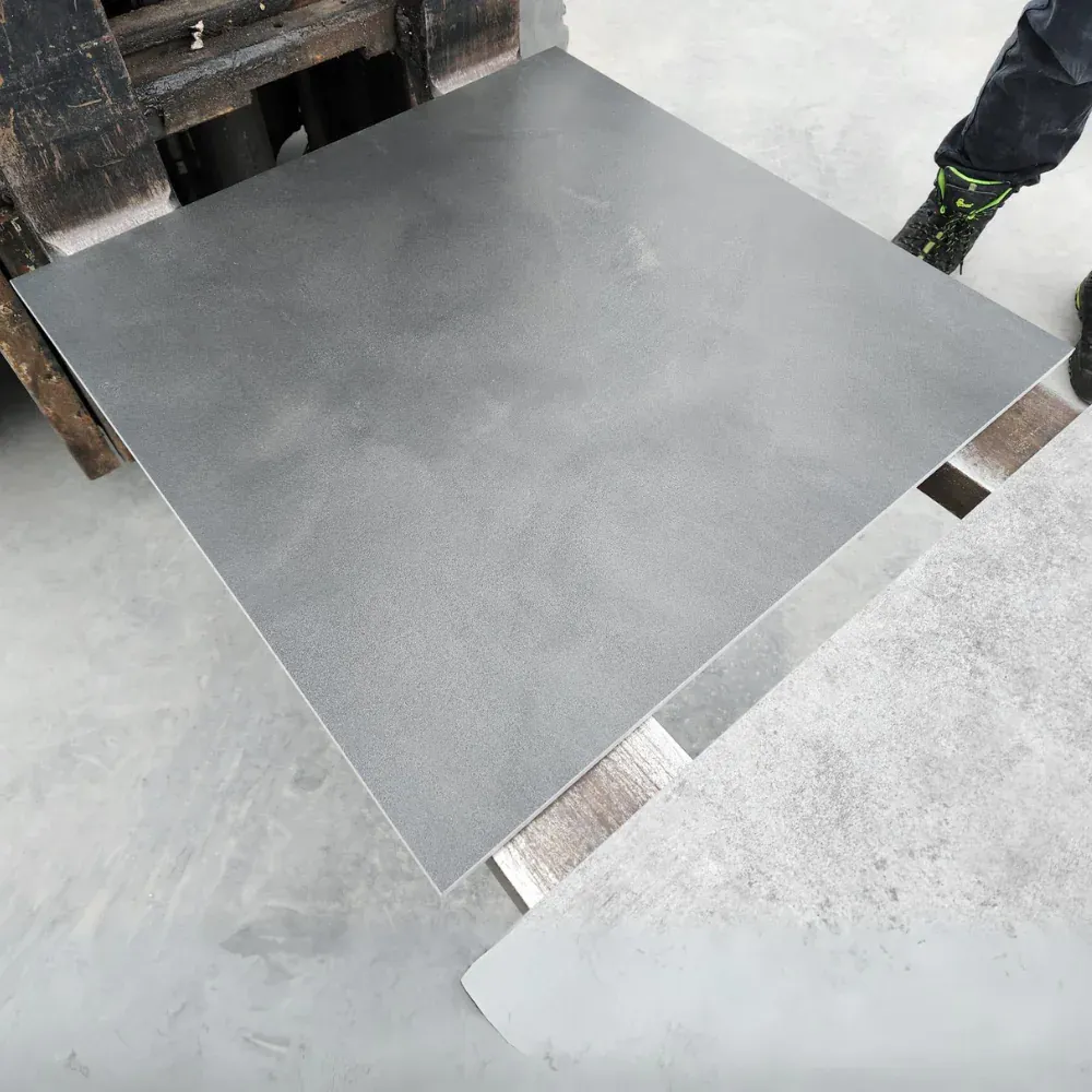 gres-uni-anthrazit-60x60x08-cm