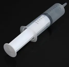 strzykawka-do-karmienia-papug-zwierzat-150ml