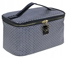 inter-vion-kuferek-black-and-white