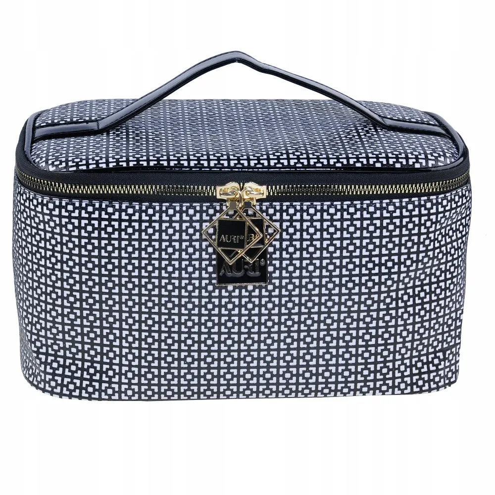 inter-vion-kuferek-black-and-white-stan-nowy