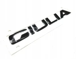 napis-logo-emblemat-czarny-alfa-romeo-giulia