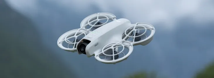 dron-dji-neo-motion-fly-more-combo-rodzaj-napedu-elektryczny