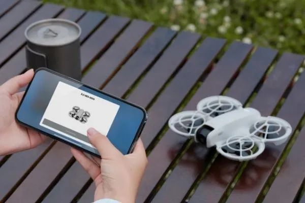 dron-dji-neo-motion-fly-more-combo-waga-z-opakowaniem-0-792-kg