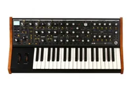 moog-subsequent-37-syntezator-analogowy
