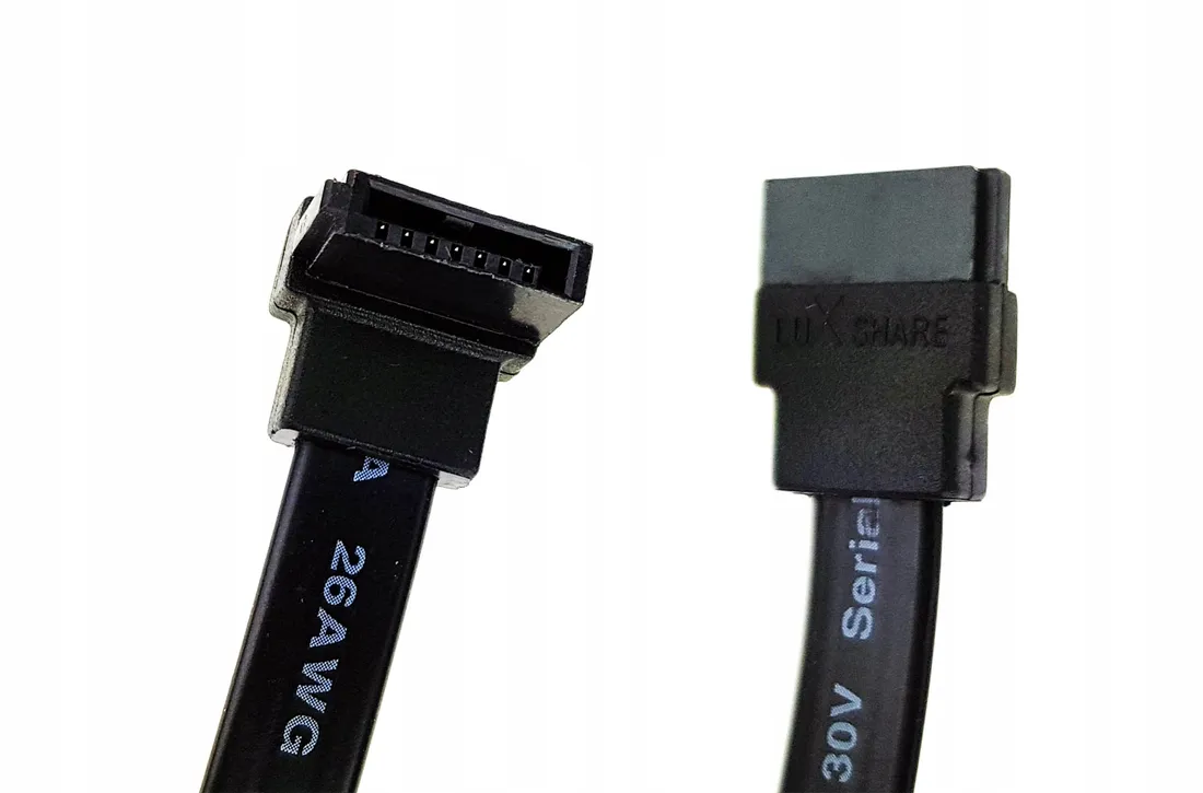 nowy-kabel-sata-iii-katowy-30cm