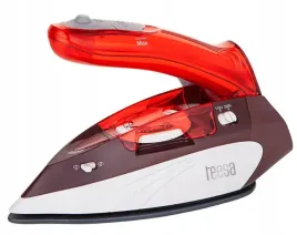 zelazko-turystyczne-male-podrozne-1100w-skladane