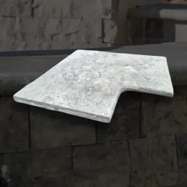 trawertyn-3-cm-kamien-brzegowy-silver-greige-ash-obrzeza-do-basenu-bullnose