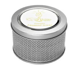 pudelko-metalowe-i-komunia-swieta-z-otworkami