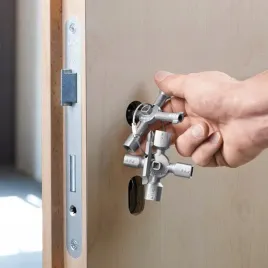 klucz-uniwersalny-do-szafek-elektrycznych-10w1