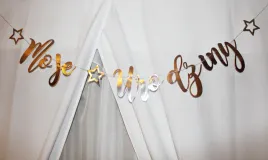 girlanda-na-urodziny-papierowa-srebrna-moje-urodziny-90-cm