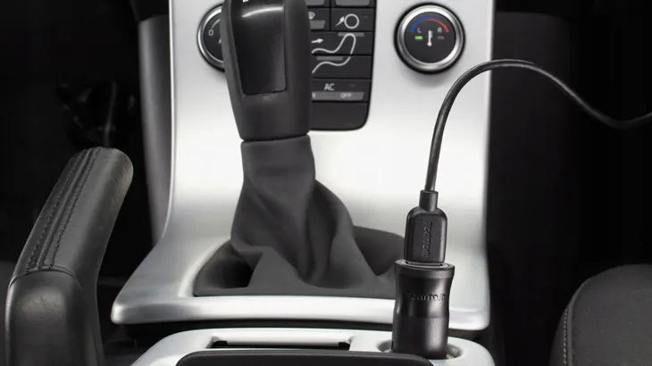 ladowarka-samochodowa-microusb-typ-b-tomtom-12-ma-prad-wyjsciowy-1-ma