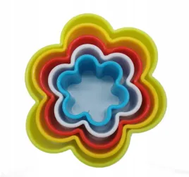 foremki-plastikowe-do-wykrawania-ciastek-kwiatek
