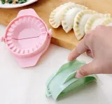 foremka-maszyna-do-pierogow-uszek-liczba-sztuk-w-zestawie-1-szt