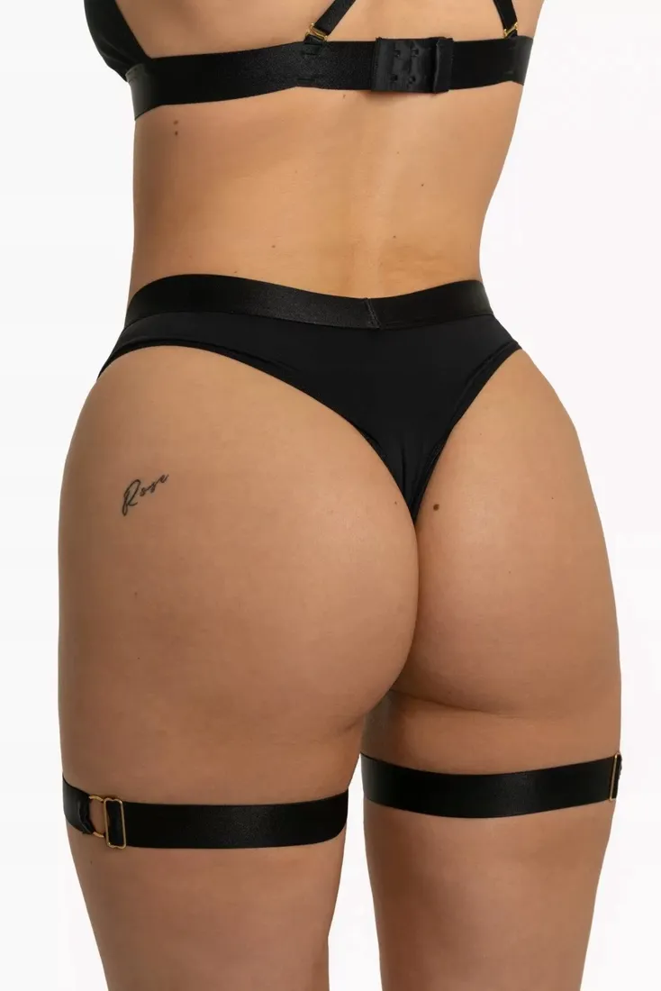 seila-set-black-bra-string-2xl-3xl-czarny-marka-anais