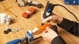 frezarka-specjalistyczna-dremel-35-w-marka-dremel-maksymalna-moc-35-w