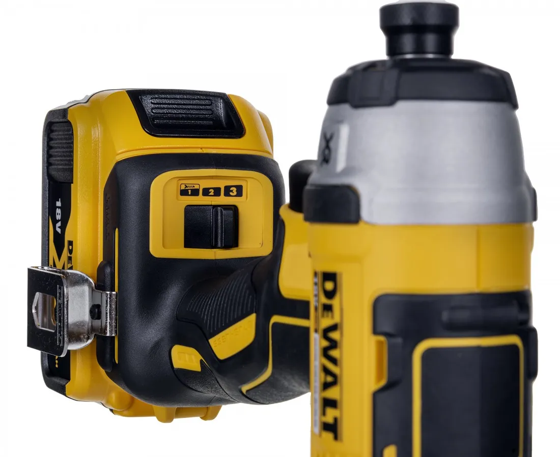 zestaw-combo-18v-dck422p3-dewalt