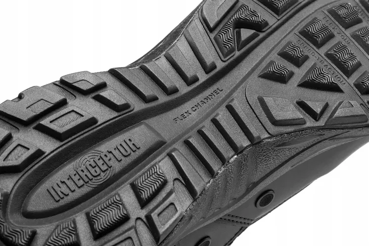 interceptor-black-435-kolor-czarny