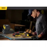 cat-szybka-ladowarka-dxc4-waga-z-opakowaniem-0-4-kg