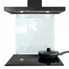 szklany-panel-ochronny-do-kuchni-szklo-transparentne-kwadratowy-60x60-cm