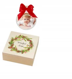 bombka-medalion-ze-zdjeciem-w-pudelku-drewnianym