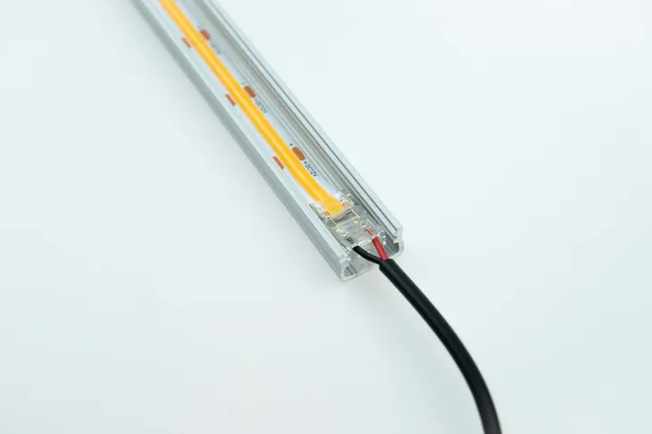 zlaczka-pro-do-tasm-led-cob-8mm-stan-nowy