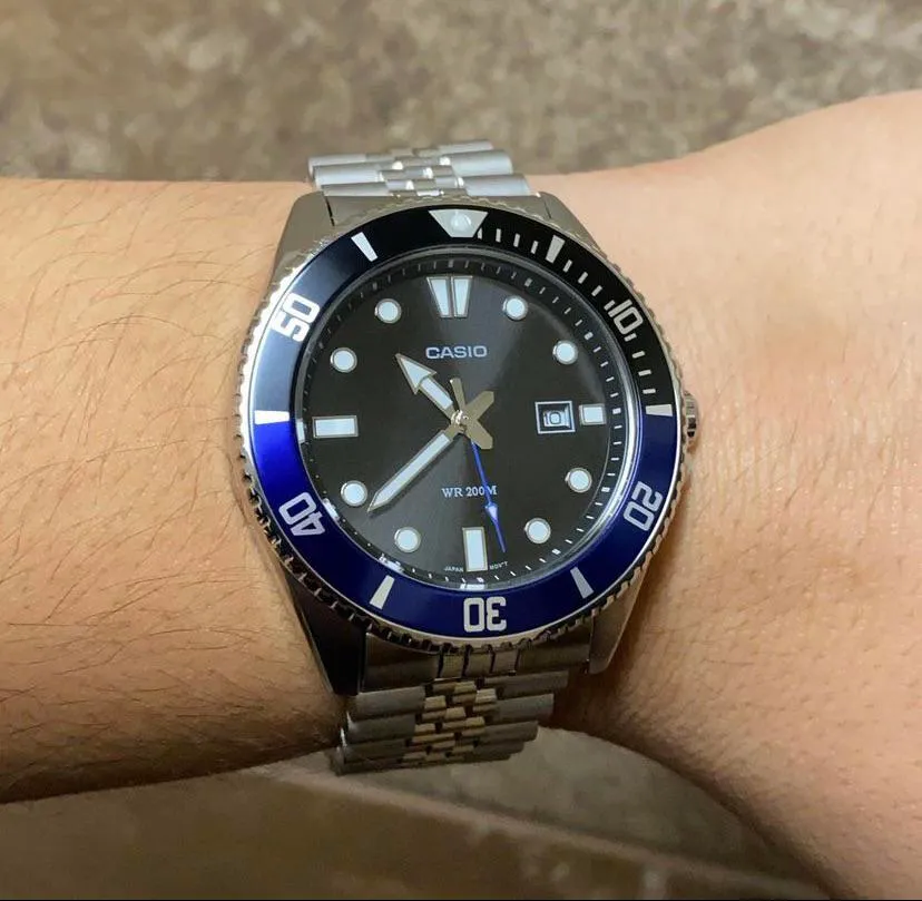 zegarek-meski-casio-mdv-107d-1a2-box-ksztalt-koperty-inny