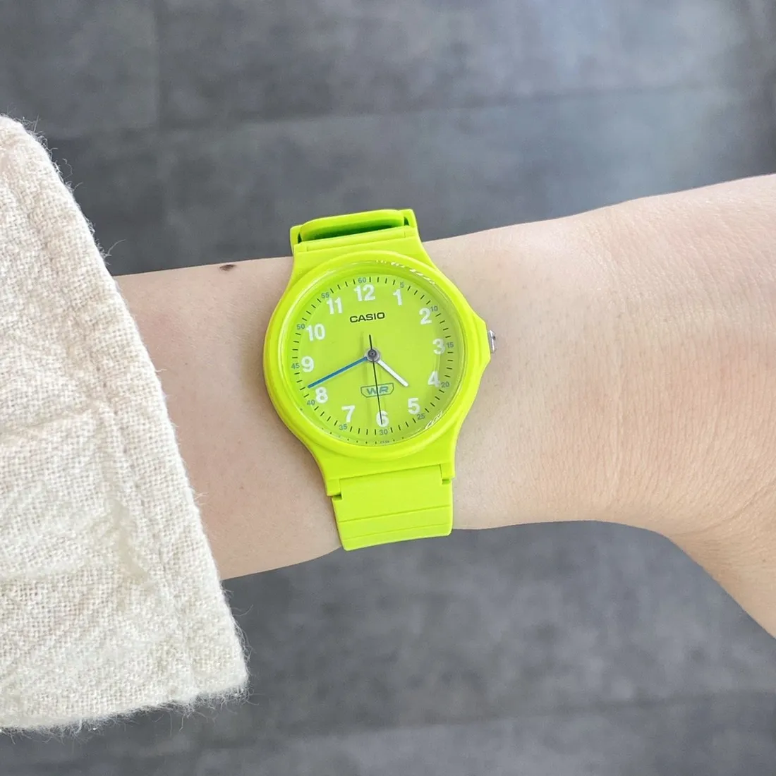 zegarek-damski-casio-lq-24b-3bdf-box