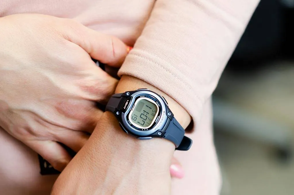 zegarek-damski-casio-lw-203-2a-box-stan-nowy